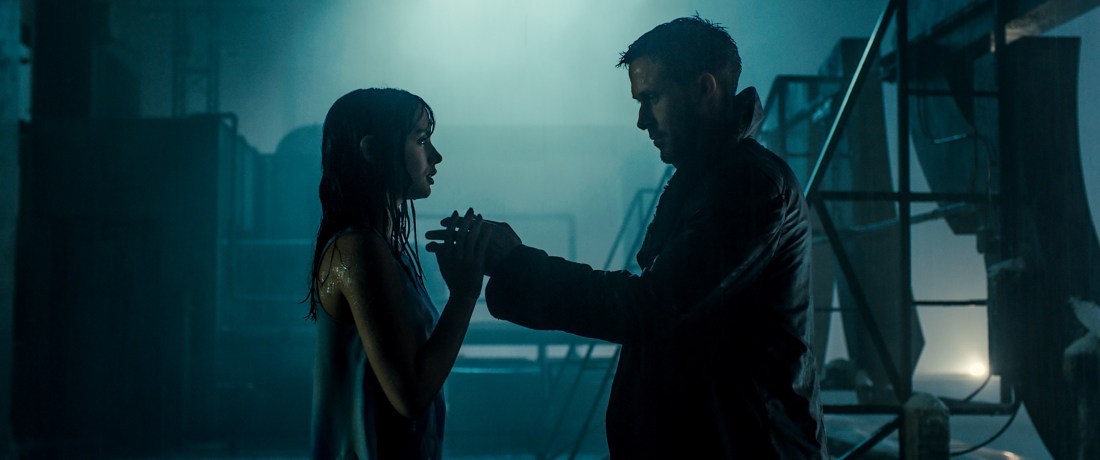 blade-runner-2049-ryan-gosling-ana-de-armas