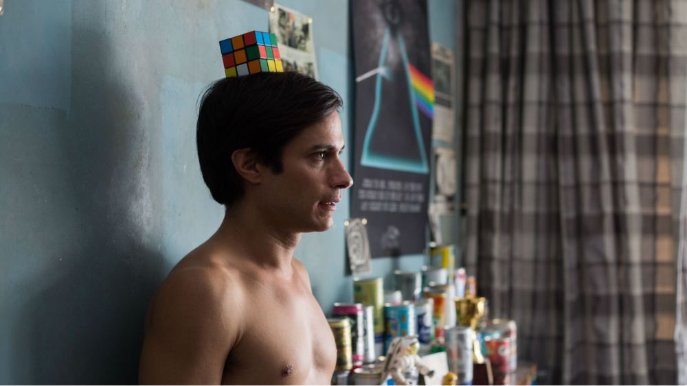 gael-garcia-bernal-in-museo