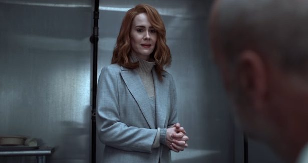 sarah-paulson-glass-615x325